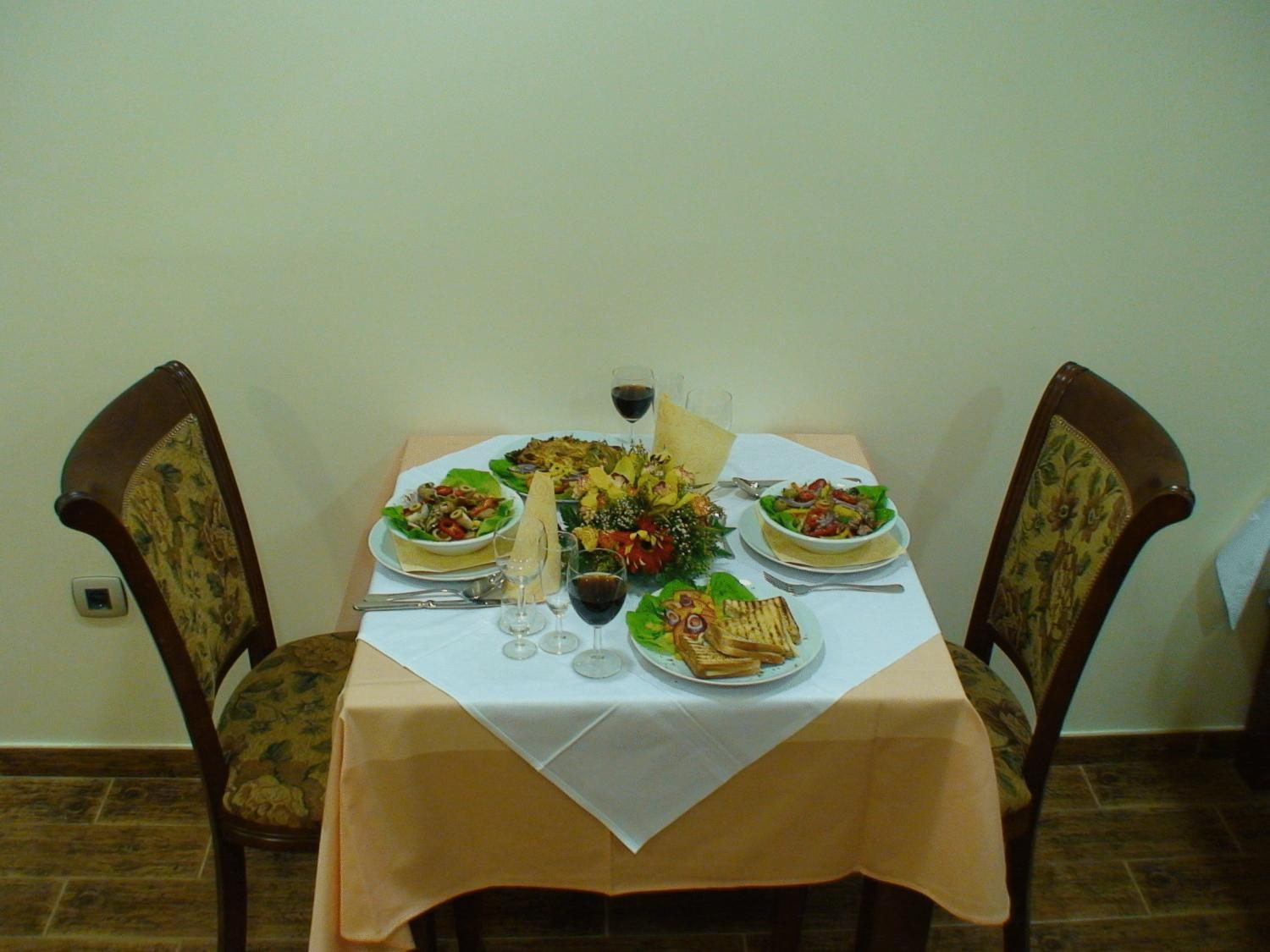 Mali Hotel Bambis Podgorica Zewnętrze zdjęcie