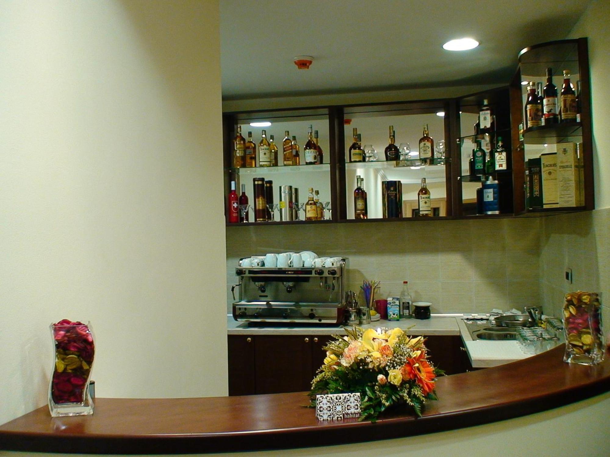 Mali Hotel Bambis Podgorica Zewnętrze zdjęcie